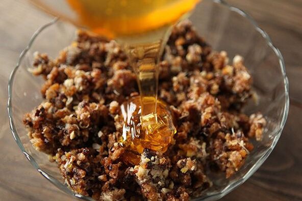 Vlašské orechy s medom - ľudový liek na rýchle zvýšenie potencie doma